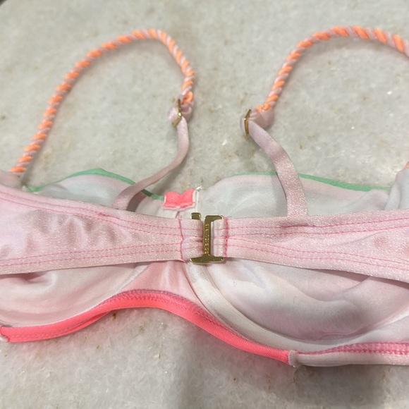 So Biquinis - Made in Brazil - fits SMALL - never worn, no tags - bikini top - Picture 2 of 5